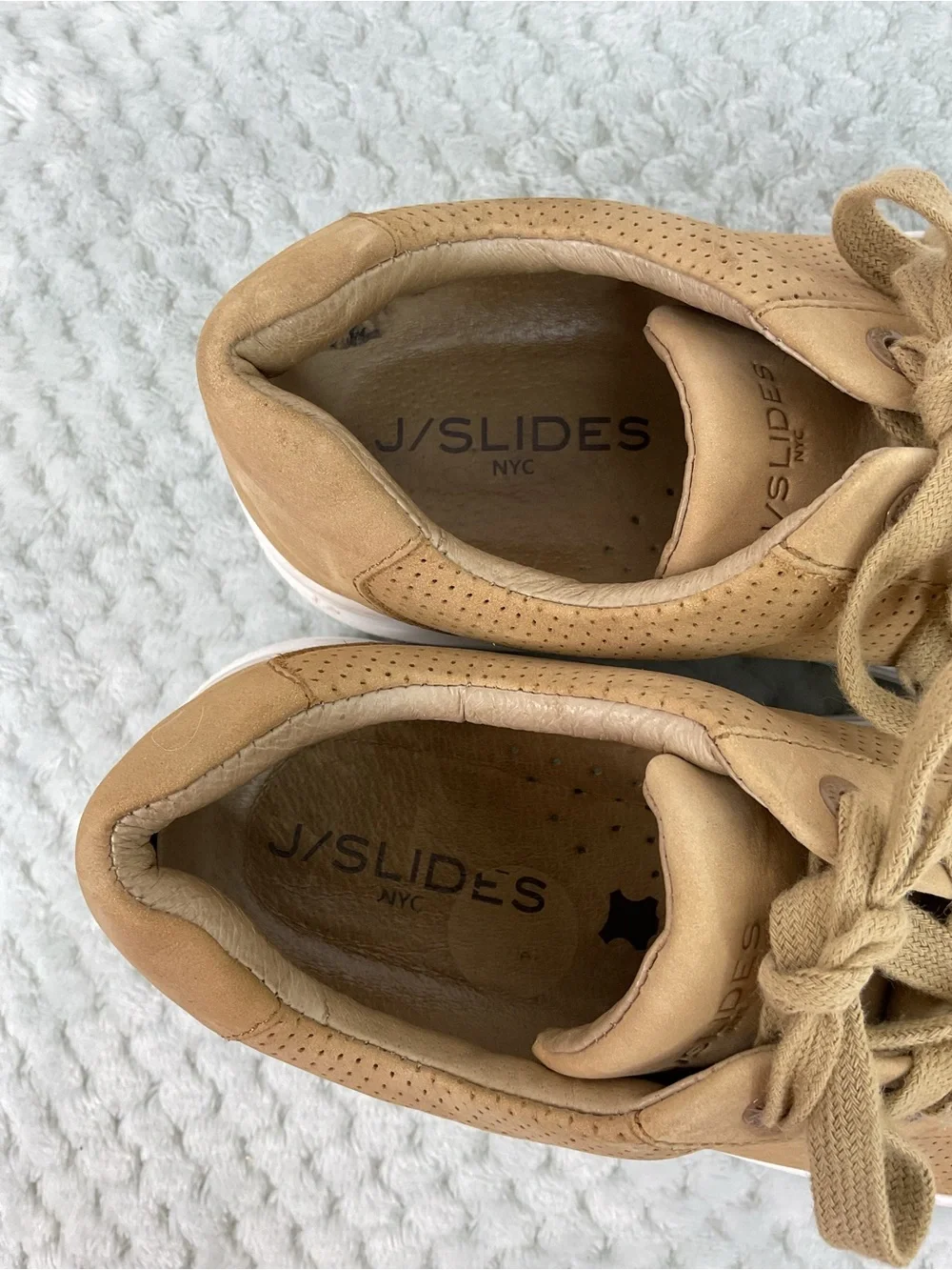 J/Slides Tan Platform Lace-Up Sneakers Size 7
